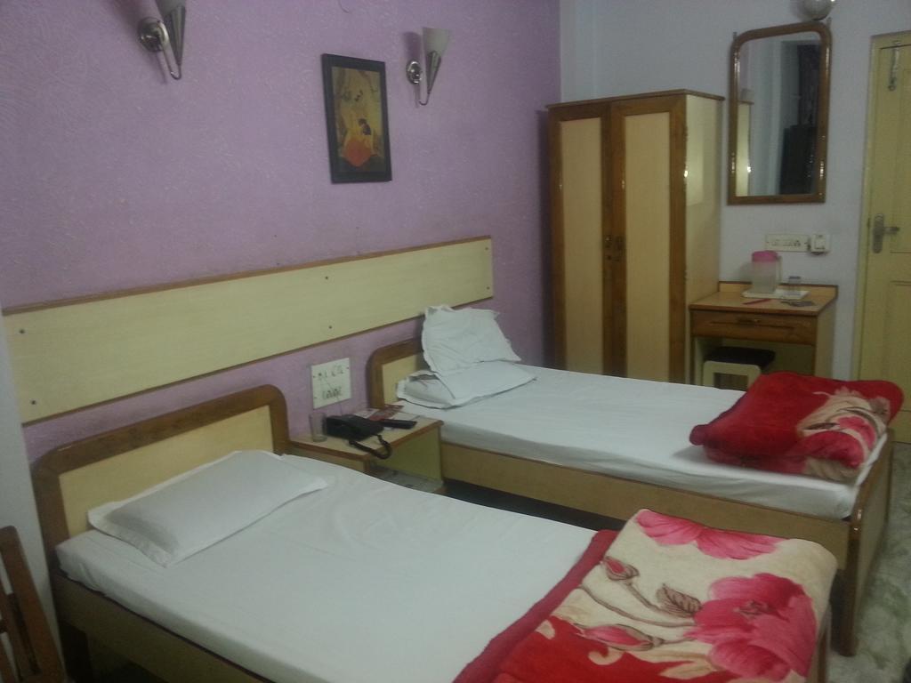 Hotel Royale Paradise Noida Phòng bức ảnh